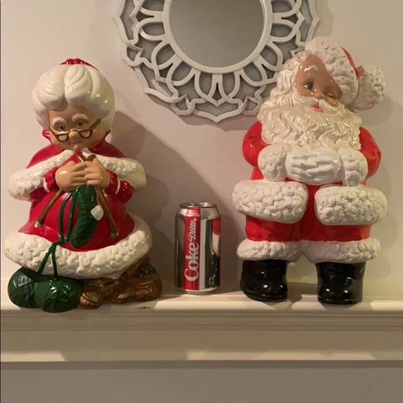 Vintage Ceramic Santa & Mrs Clause Figurines - Picture 12 of 13